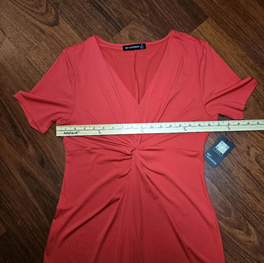 NWT Elegant V-Neck Twist Torso Clingy Maxi Dress